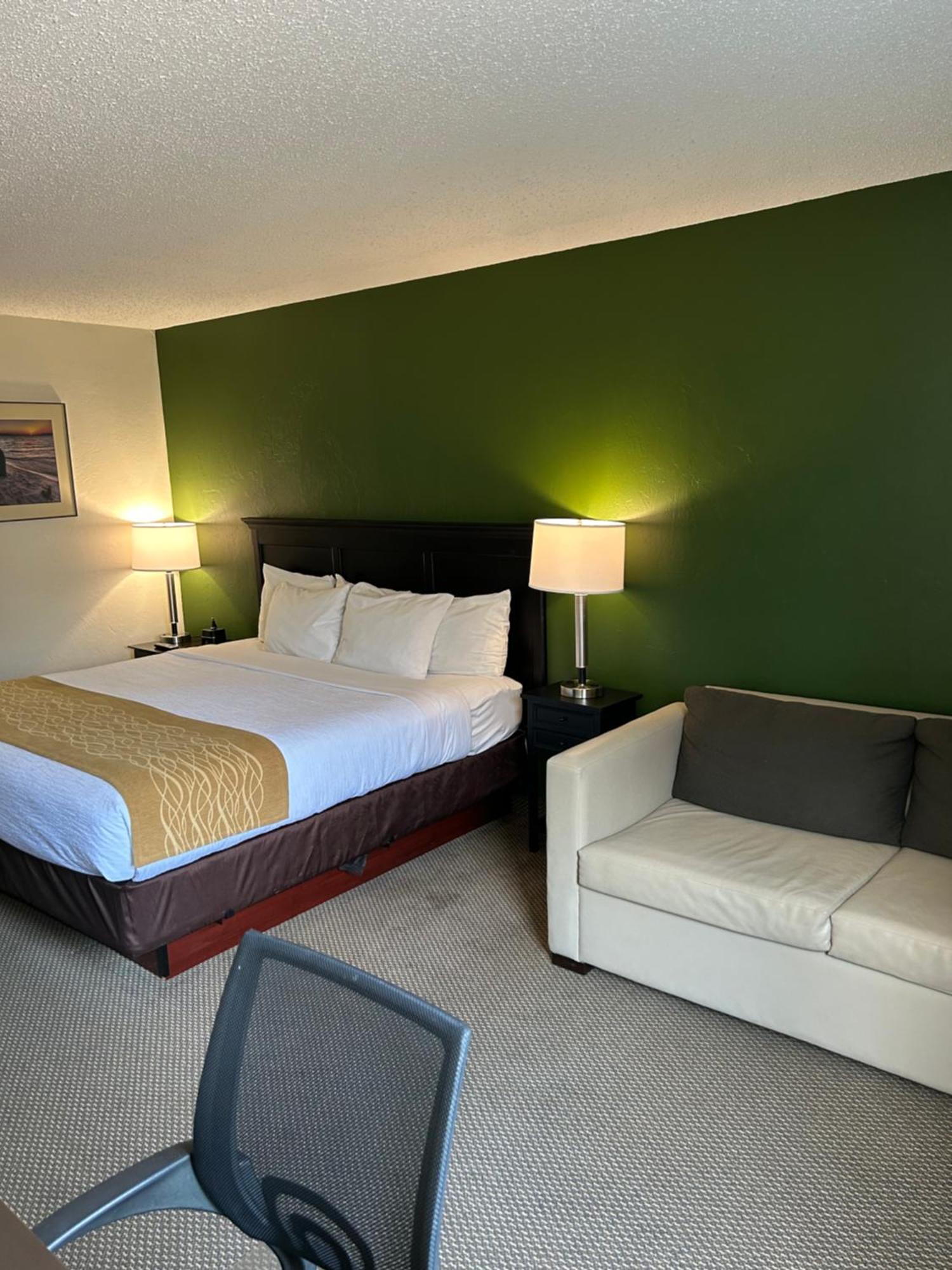 Boarders Inn & Suites By Cobblestone Hotels - Munising Wetmore Екстер'єр фото