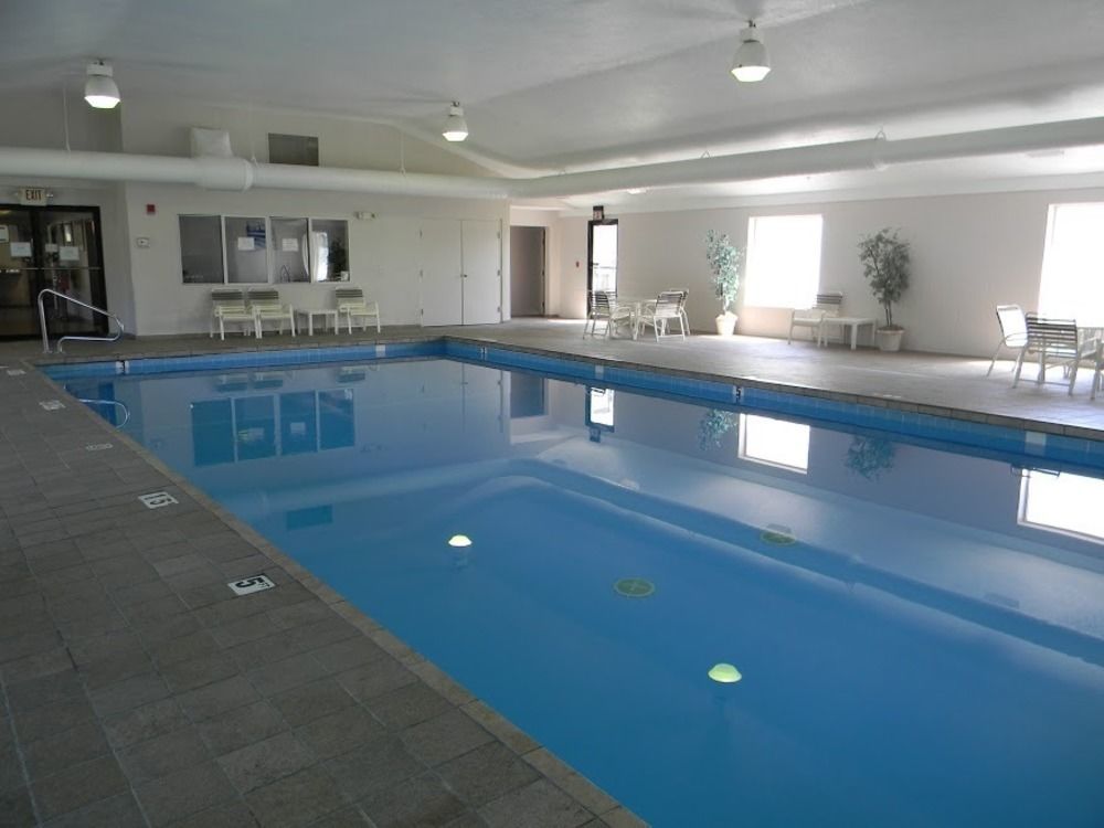 Boarders Inn & Suites By Cobblestone Hotels - Munising Wetmore Екстер'єр фото