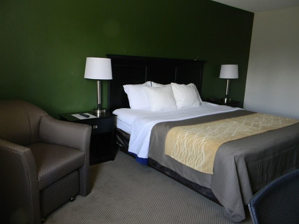 Boarders Inn & Suites By Cobblestone Hotels - Munising Wetmore Екстер'єр фото