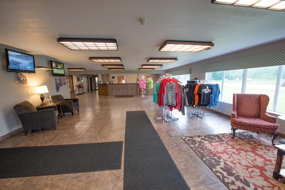 Boarders Inn & Suites By Cobblestone Hotels - Munising Wetmore Екстер'єр фото